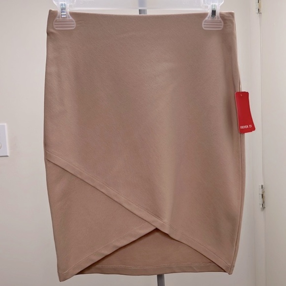 Forever 21 Tan Plain Elastic Bodycon Pencil V Cut Skirt, Size Small